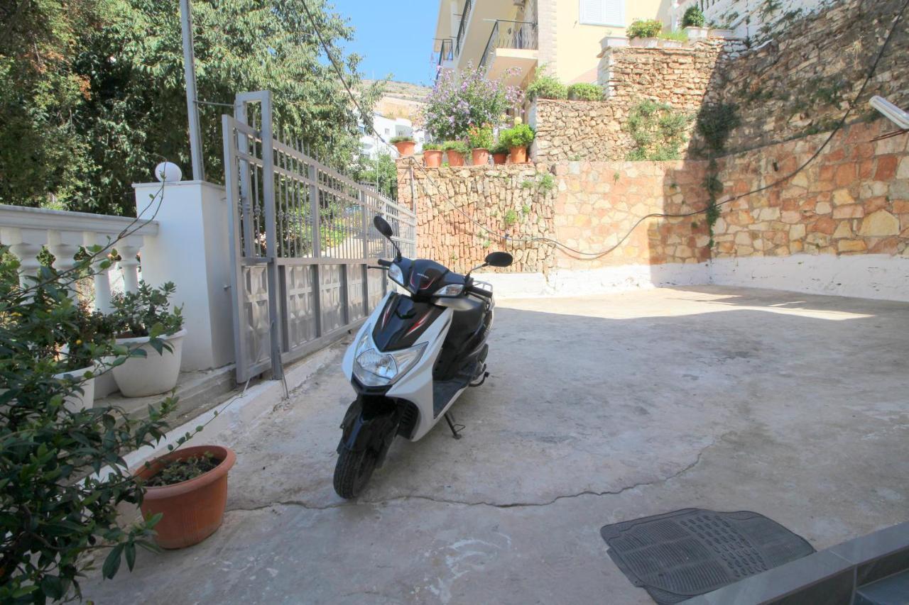 Lengu Holidays Houses Sarandë Exterior foto