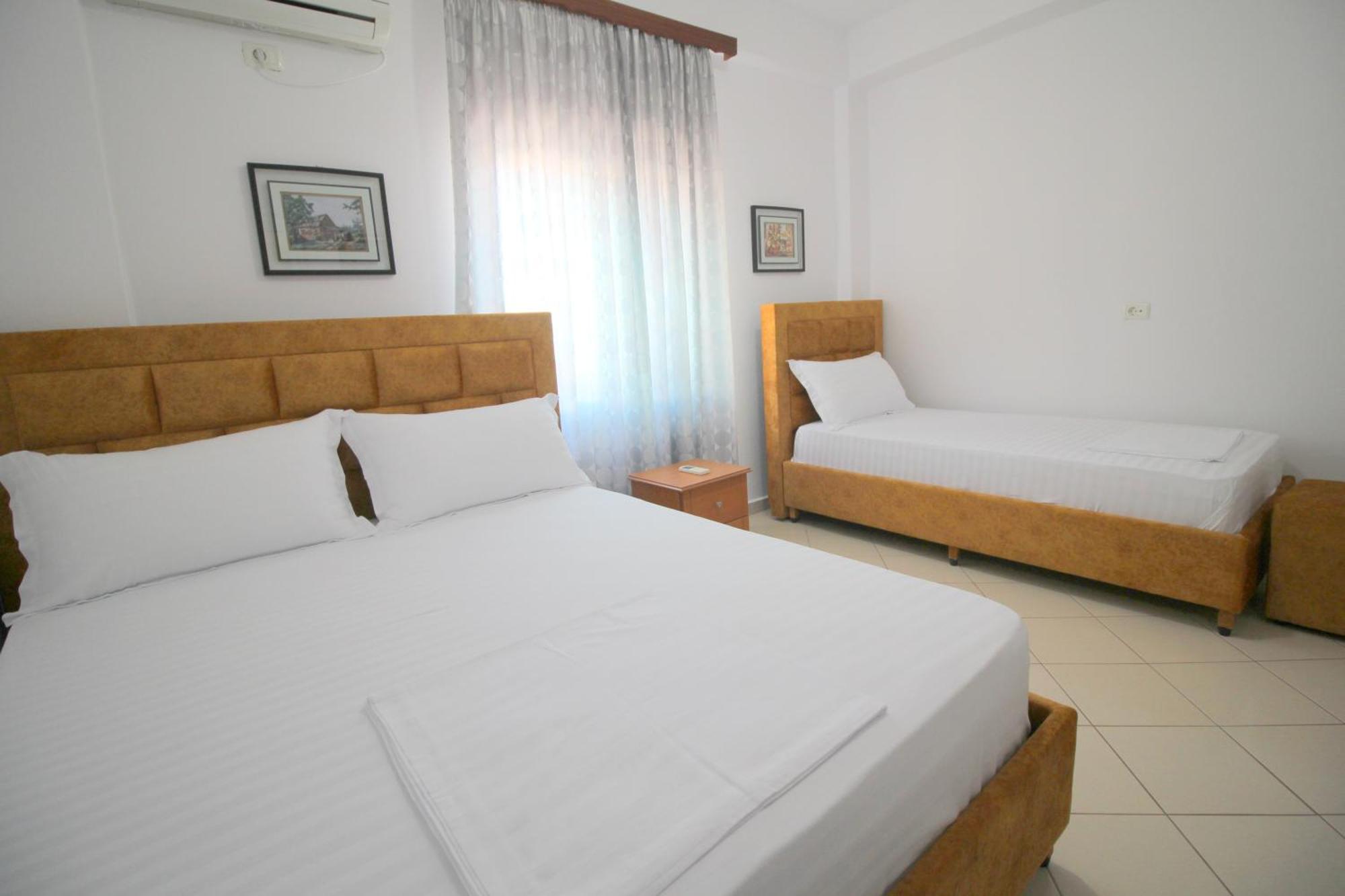 Lengu Holidays Houses Sarandë Exterior foto